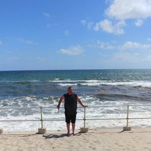 Meet your Posher, Dennis